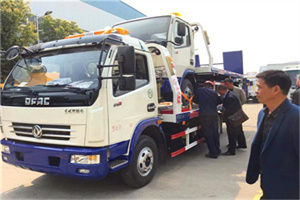 孝感汽车道路救援拖车价格